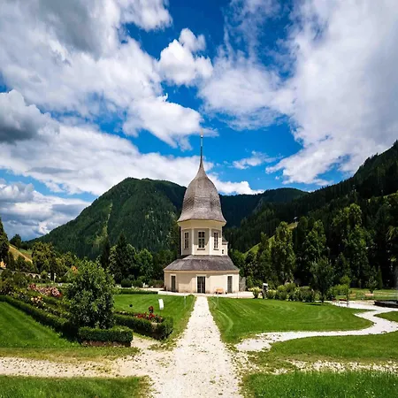 In Am Skilift Sankt Lambrecht
