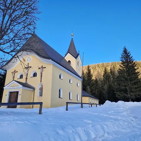In Am Skilift شقة